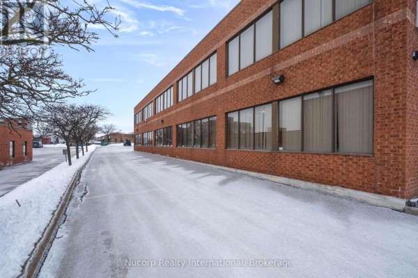#200a - 141 Brunel Road, Mississauga, ON L4Z1X3 Photo 3