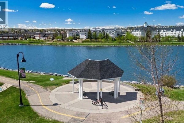 Kitchen - 201, 162 Country Village Circle Ne, Calgary, AB T3K0E6 Photo 5