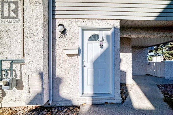 4pc Bathroom - 201, 3500 Varsity Drive Nw, Calgary, AB T2L1Y3 Photo 4