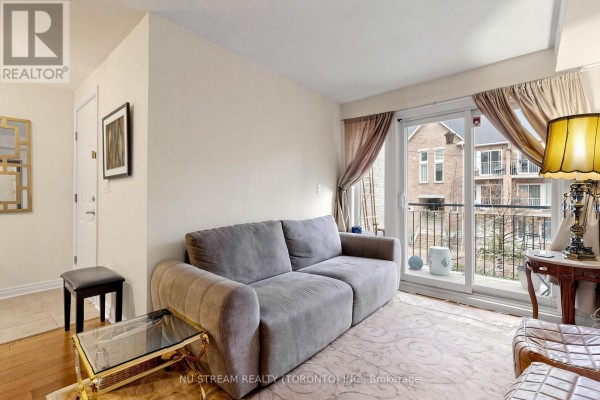 Bedroom 2 - 201 - 10 Brian Peck Crescent, Toronto, ON M4G4K4 Photo 5