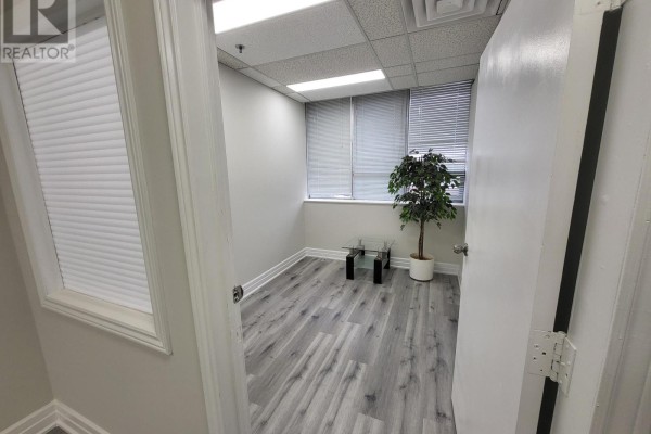 201 - 1001 Finch Avenue W, Toronto, ON, photo 3