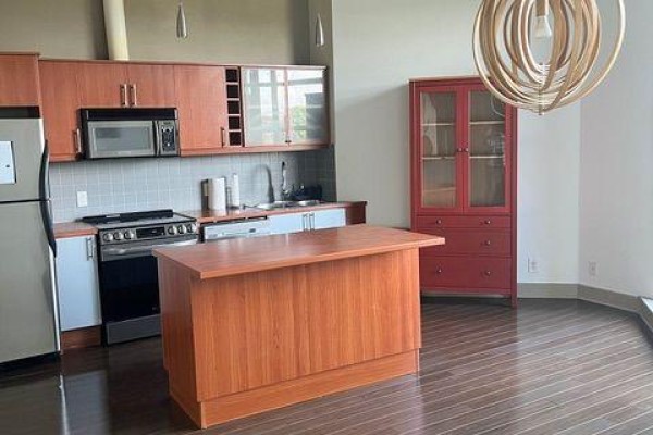 Kitchen - 201 - 1001 Roselawn Avenue, Toronto, ON M6B4M4 Photo 3
