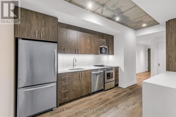 201 - 115 Larchmount Avenue, Toronto, ON, photo 3