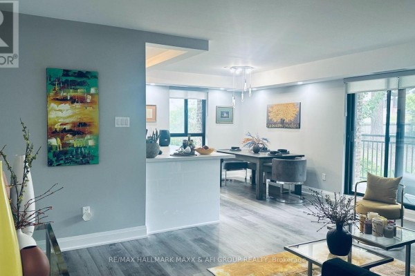 201 - 15390 Yonge Street, Aurora, ON, photo 3