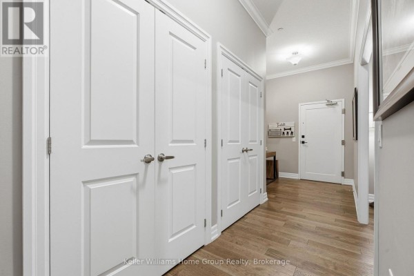 Foyer - 201 - 1878 Gordon Street, Guelph, ON N1G5J5 Photo 5