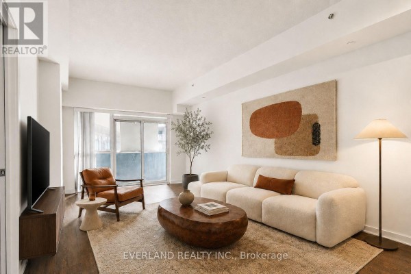 201 - 20 Bruyeres Mews, Toronto, ON M5V0G8 Photo 2