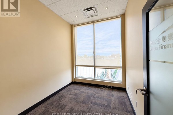 201 - 20 Gibson Drive, Markham, ON L3R0M7 Photo 4