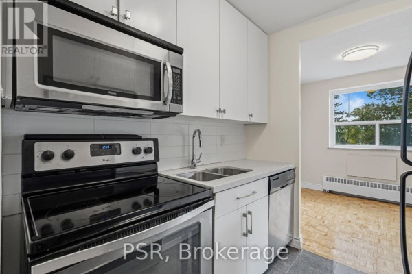 Kitchen - 201 - 2300 Marine Drive, Oakville, ON L6L1C3 Photo 3