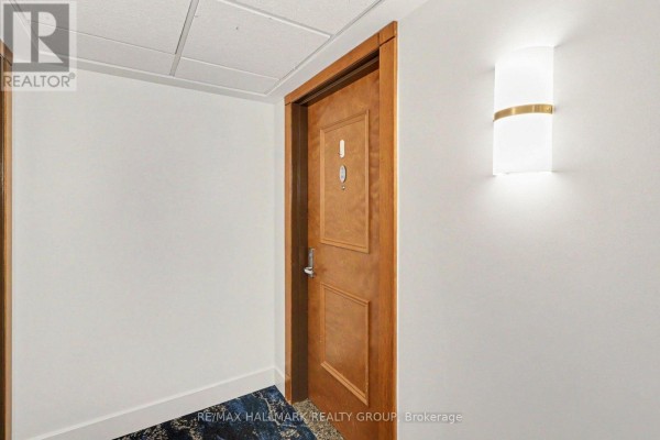 Kitchen - 201 - 242 Rideau Street, Ottawa, ON K1N0B7 Photo 4