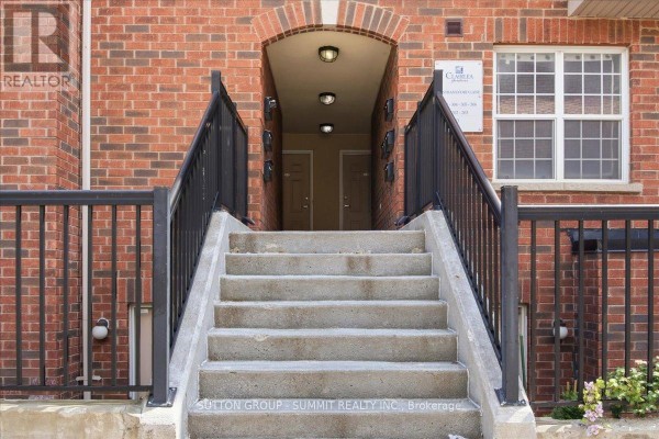 201 - 25 Strangford Lane, Toronto, ON, photo 2