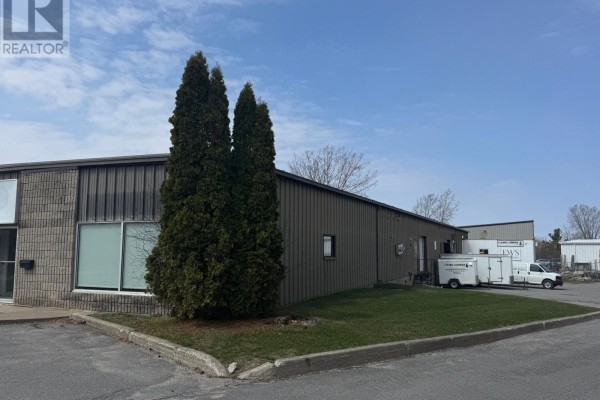 201 - 35 Terry Fox Drive, Kingston, ON K7M8N4 Photo 4