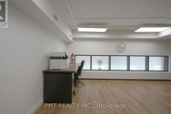 201 - 36 Via Bagnato, Toronto, ON M6A0B7 Photo 4
