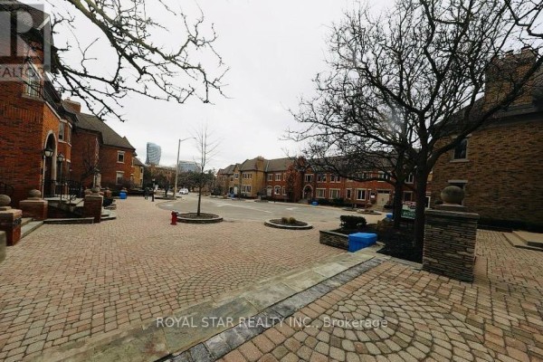 201 - 4315 Village Center Court, Mississauga, ON L4Z1S2 Photo 5