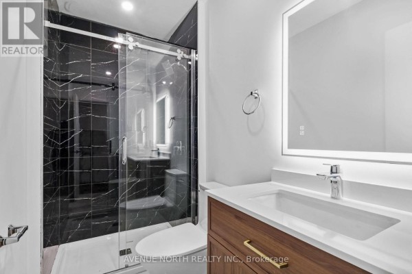 201 - 436 Athlone Avenue, Ottawa, ON K1Z5M7 Photo 5