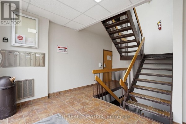 201 - 444 Mc Gill Street, Hawkesbury, ON K6A1R2 Photo 5