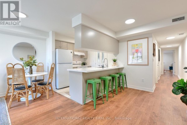 201 - 60 Aerodrome Crescent, Toronto, ON, photo 2