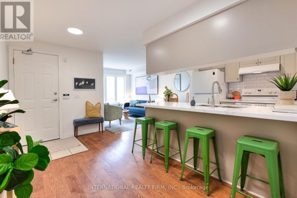 201 - 60 Aerodrome Crescent, Toronto, ON, photo 3