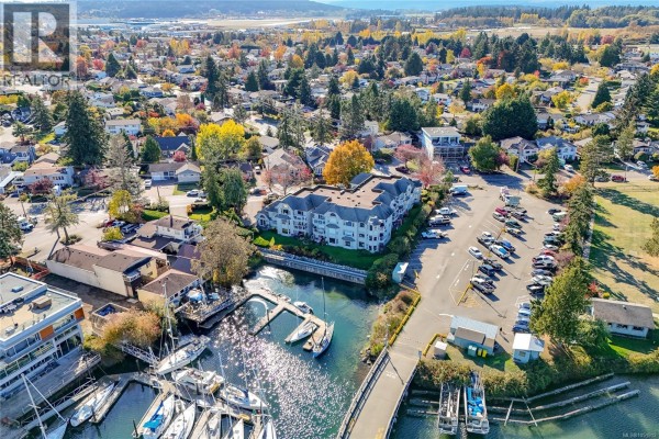 Balcony - 201 10431 Resthaven Dr, Sidney, BC V8L3H6 Photo 2