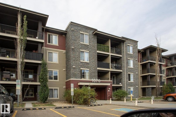 #201 1070 Mcconachie Bv Nw, Edmonton, AB, photo 2