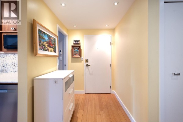 201 1127 Barclay Street, Vancouver, BC V6E4C6 Photo 4