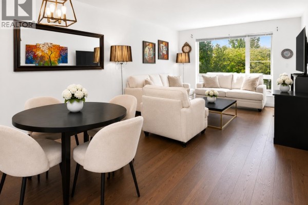 201 1330 Marine Drive, North Vancouver, BC V7P1T4 Photo 2