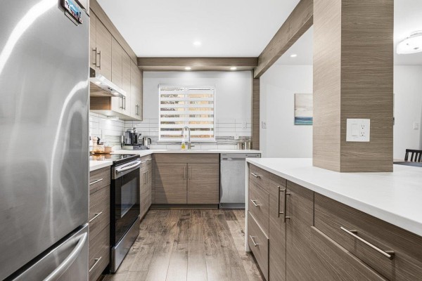 201 1379 Merklin Street, White Rock, BC V4B4C2 Photo 3