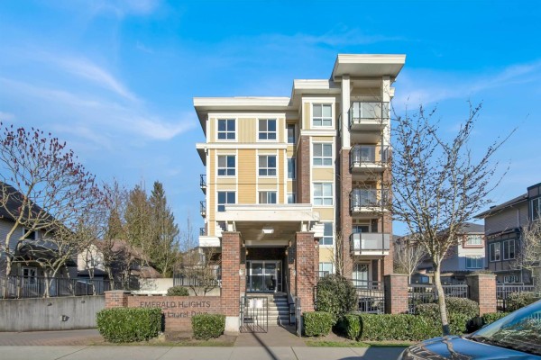 201 13883 Laurel Drive, Surrey, BC, photo 2