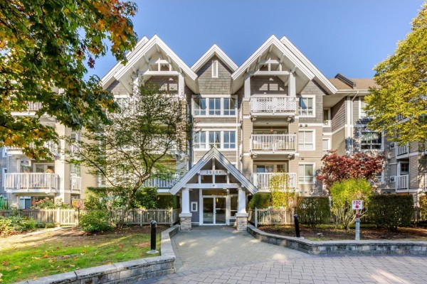 201 20750 Duncan Way, Langley