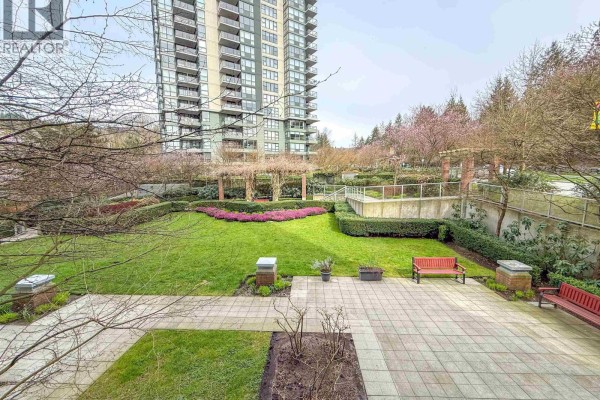 201 295 Guildford Way, Port Moody, BC V3H5N3 Photo 4
