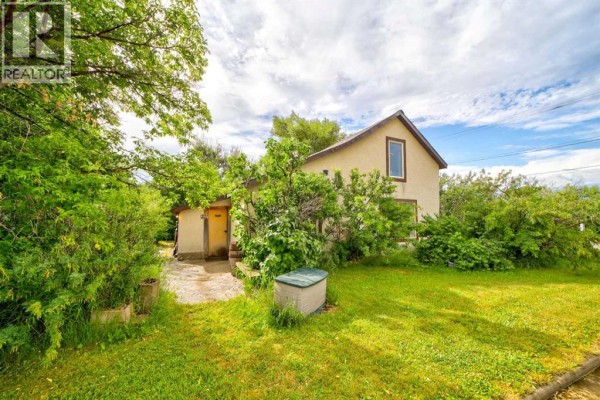 Bedroom - 201 5 Street, Cowley, AB T0K0P0 Photo 2