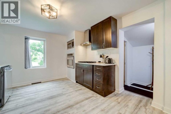 Kitchen - 201 5 Street, Cowley, AB T0K0P0 Photo 4