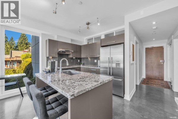 201 650 Evergreen Place, North Vancouver, BC V7N0A5 Photo 5