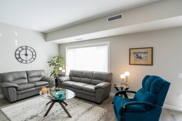 Eat in kitchen - 201 70 Philip Lee Drive, Winnipeg, MB R3W0N6 Photo 3