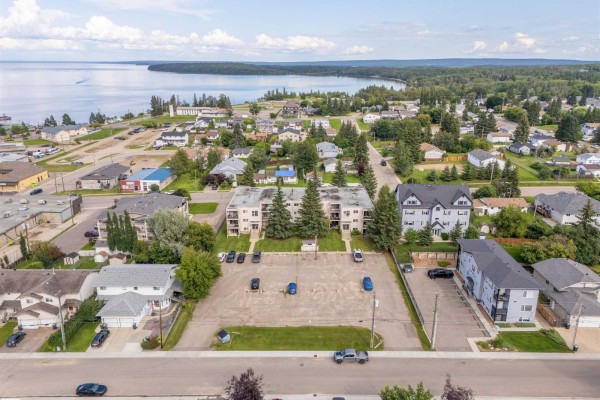 Primary Bedroom - #201 911 10 St, Cold Lake, AB T9M1J8 Photo 4