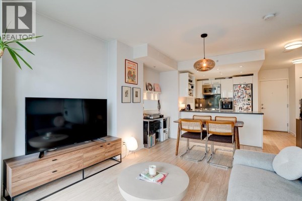 201 983 E Hastings Street, Vancouver, BC V6A0G9 Photo 5