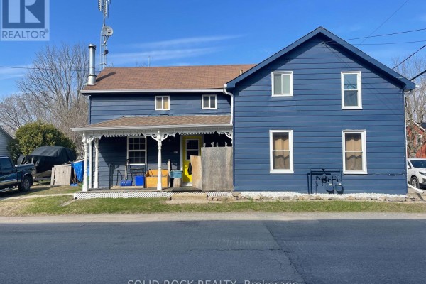 Primary Bedroom - 201 Clothier St Street E, North Grenville, ON K0G1J0 Photo 4