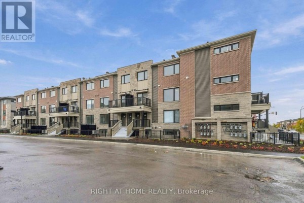 201 Glenroy Gilbert Drive, Ottawa, ON K2J5G3 Photo 2