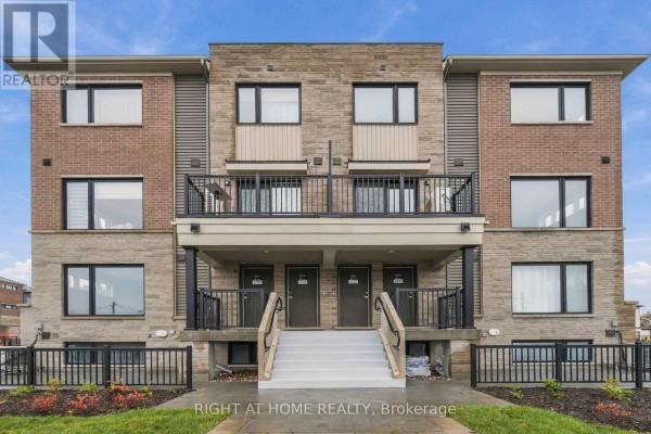 201 Glenroy Gilbert Drive, Ottawa, ON K2J5G3 Photo 3