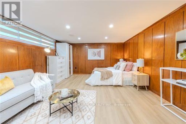 Bedroom - Lower  B - 201 Goddard Street, Toronto, ON M3H5E7 Photo 3