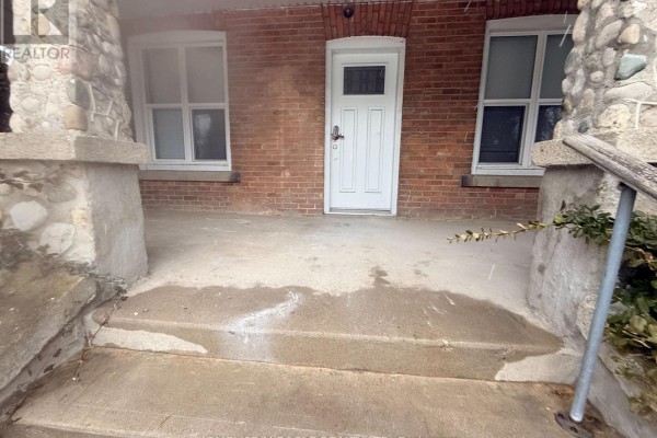 201 Grand Avenue, Chatham Kent, ON, photo 2