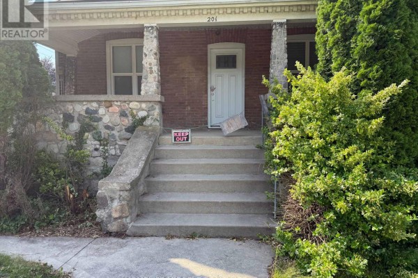 201 Grand Avenue, Chatham Kent, ON, photo 3