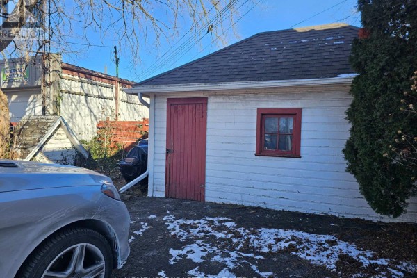 201 Grand Avenue, Chatham Kent, ON N7L1C2 Photo 5