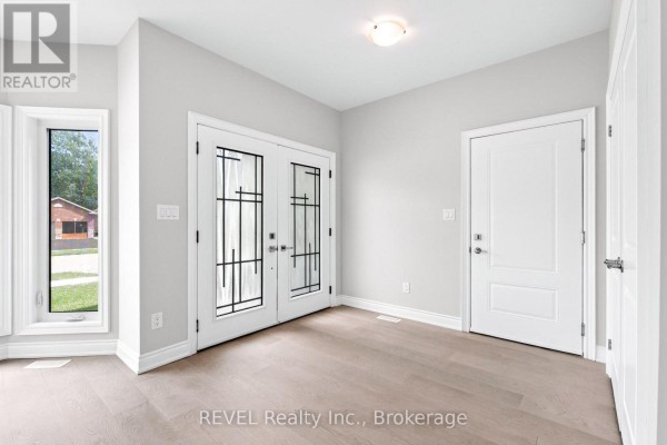 201 Hetram Court, Fort Erie, ON L0S1B0 Photo 4
