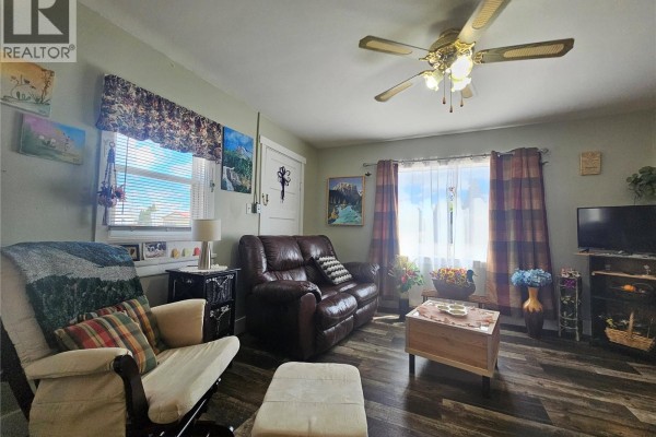 Bedroom - 201 Main Street, Glaslyn, SK S0M0Y0 Photo 5