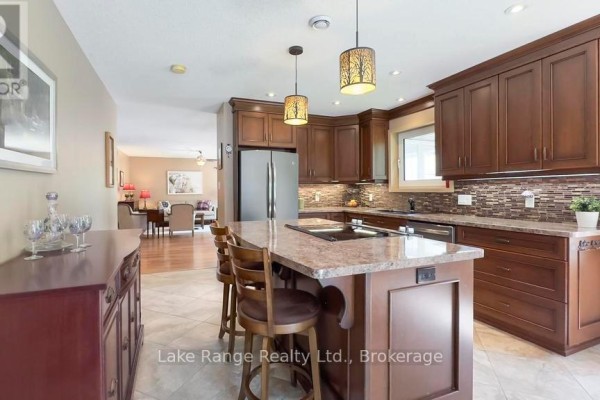 201 Shadywood Crescent, Huron Kinloss, ON, photo 2
