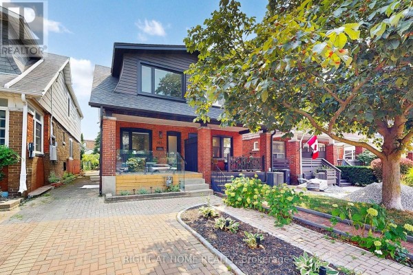 Laundry room - 201 Springdale Boulevard, Toronto, ON M4C1Z6 Photo 2