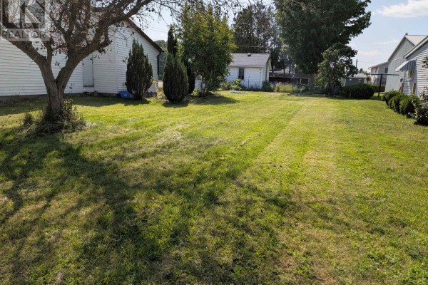 201 Tillson Avenue, Tillsonburg, ON N4G3B3 Photo 2