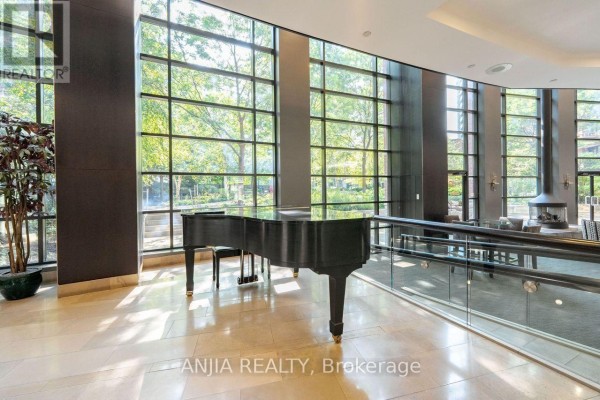 Kitchen - 2010 - 33 Sheppard Avenue, Toronto, ON M2N7K1 Photo 5
