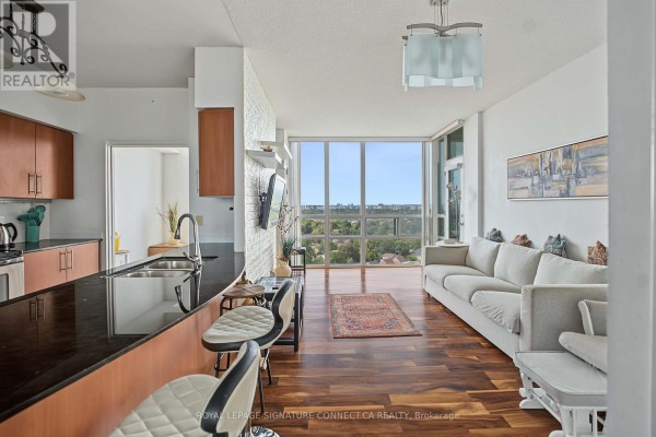 Living room - 2010 - 509 Beecroft Road, Toronto, ON M2N0A3 Photo 3