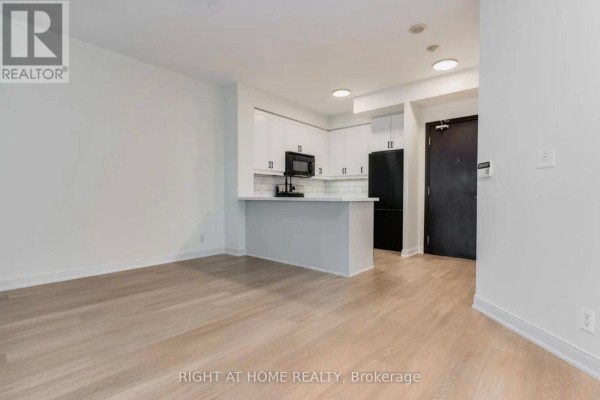 2010 - 70 Absolute Avenue, Mississauga, ON L4Z0A4 Photo 3